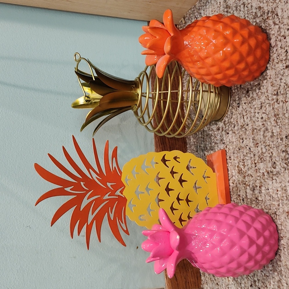 Pineapple decorations